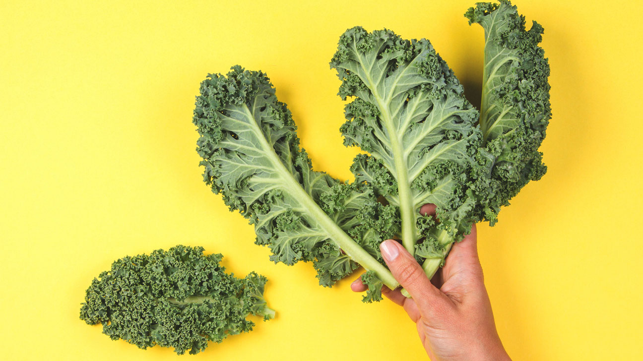 10 Foods to Reduce Acne Flare-Ups, Scars, and ...